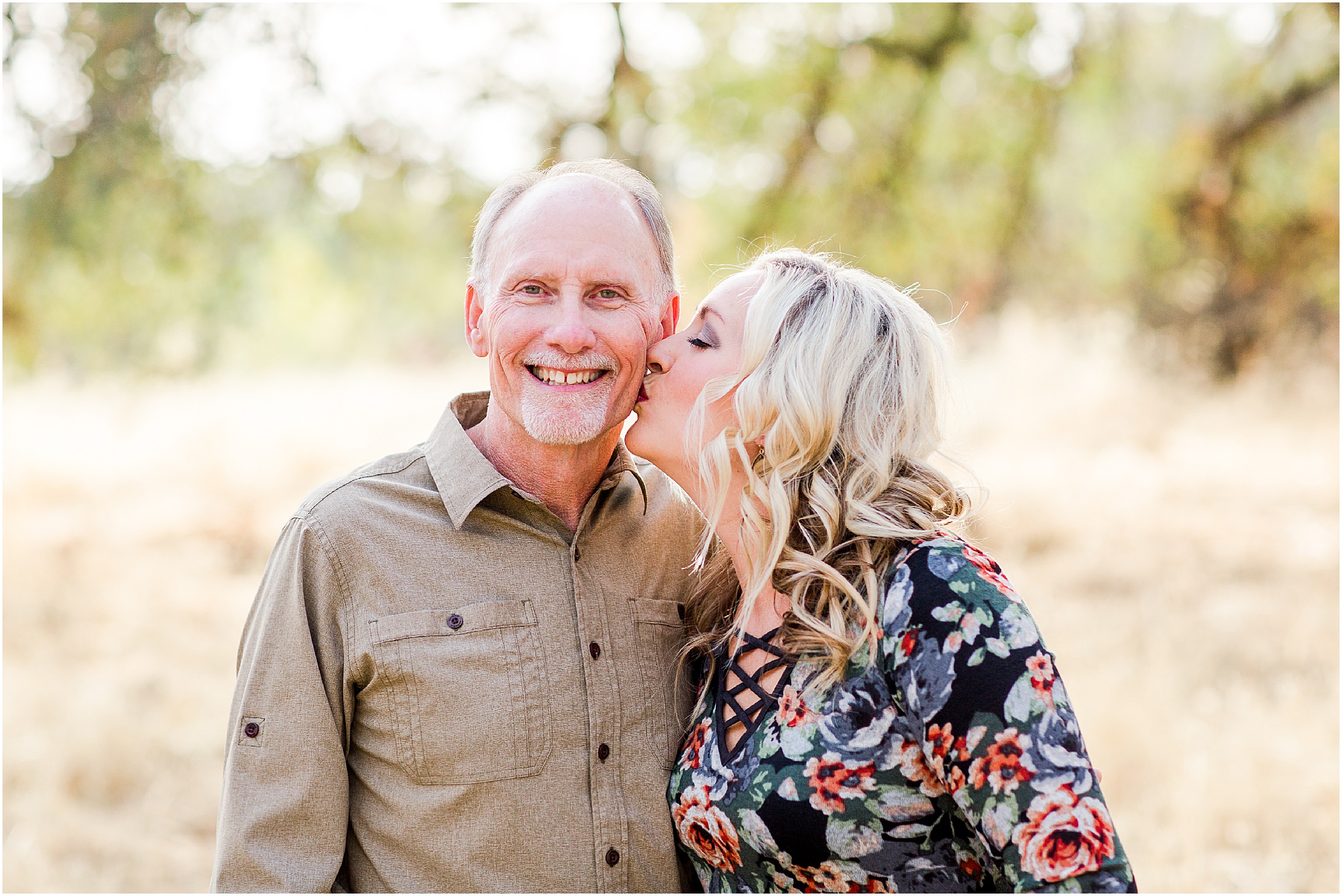 Upper Bidwell Park Chico California Fall Familiy Portraits Parents Couples,