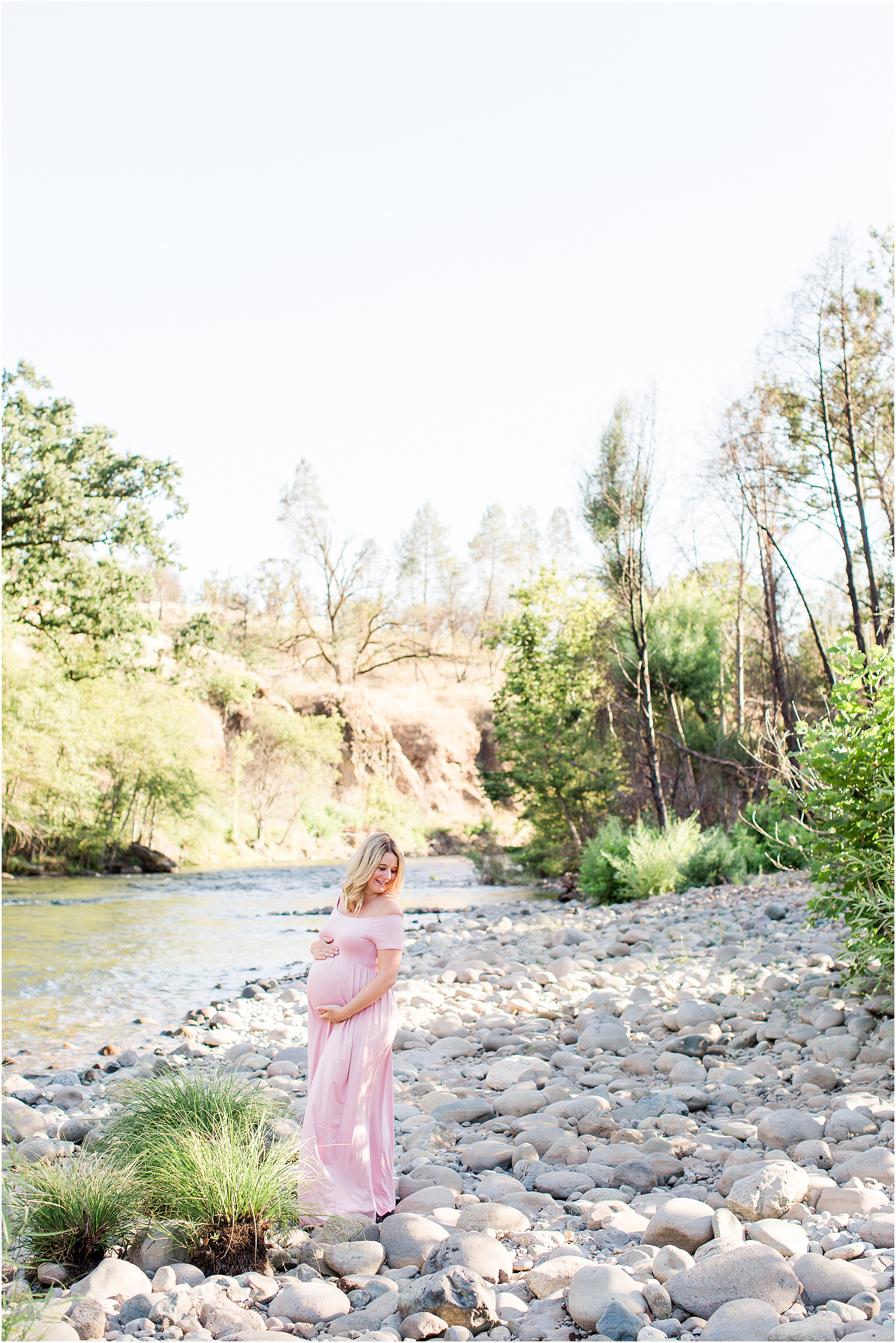 Butte Creek Canyon Maternity Session Family,