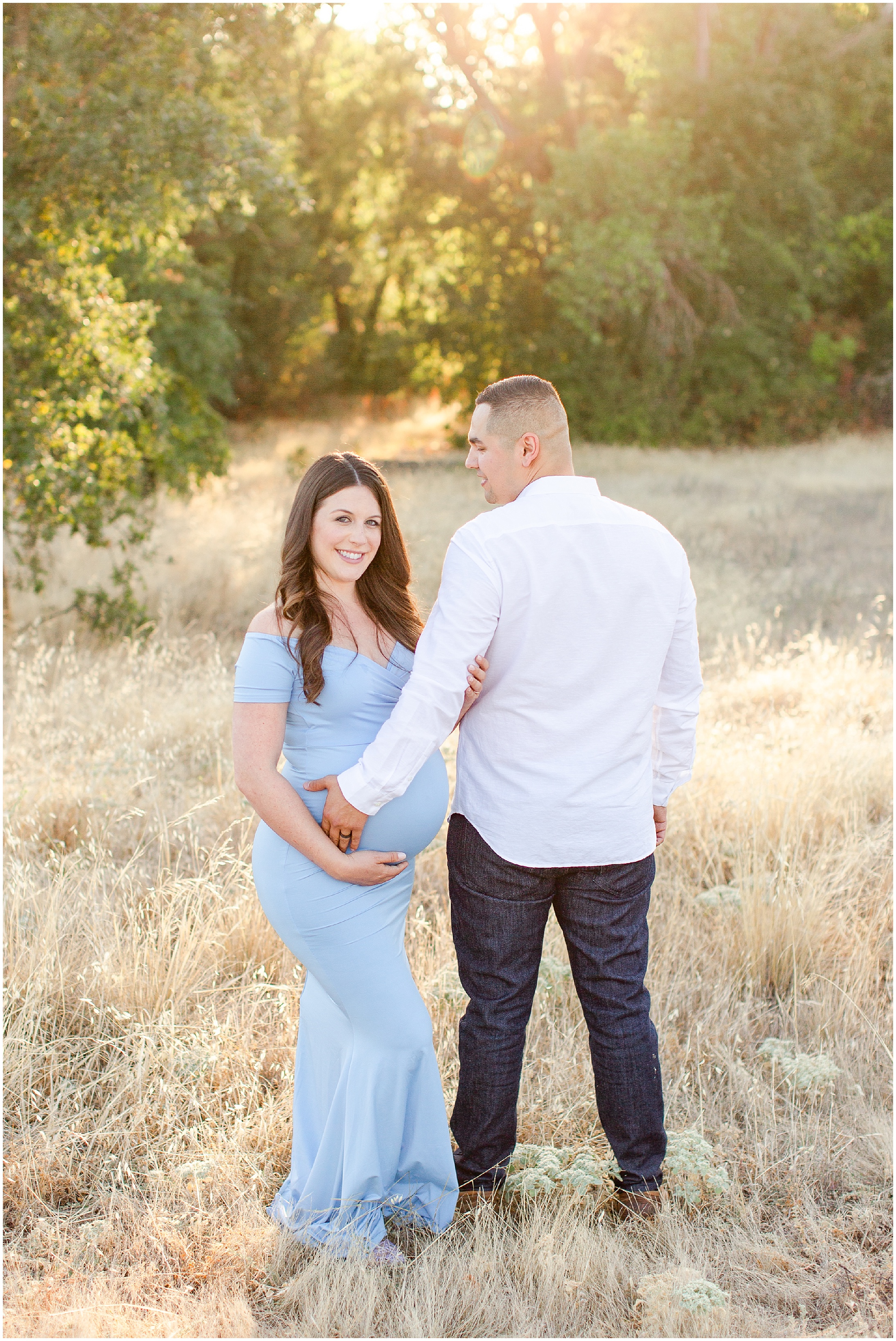 Romantic Maternity Session at Sunset in Grassy Field | Chico , CA