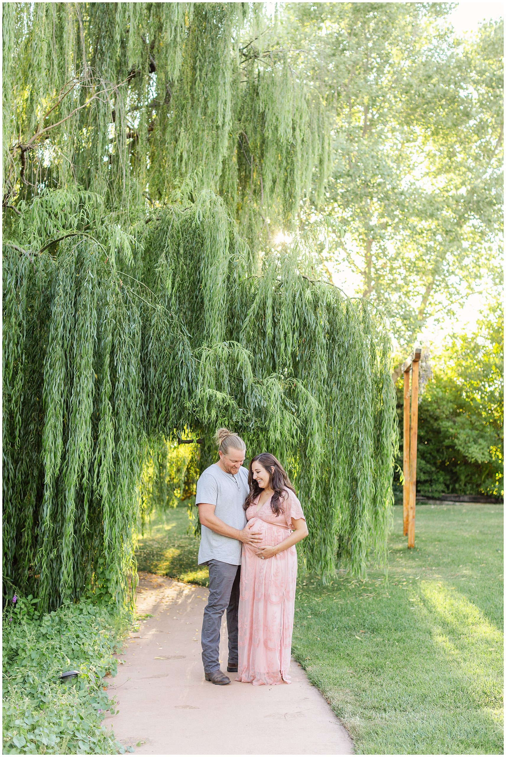 Maternity Session Under Willow Tree at White Ranch Events | Jessekah + Andy