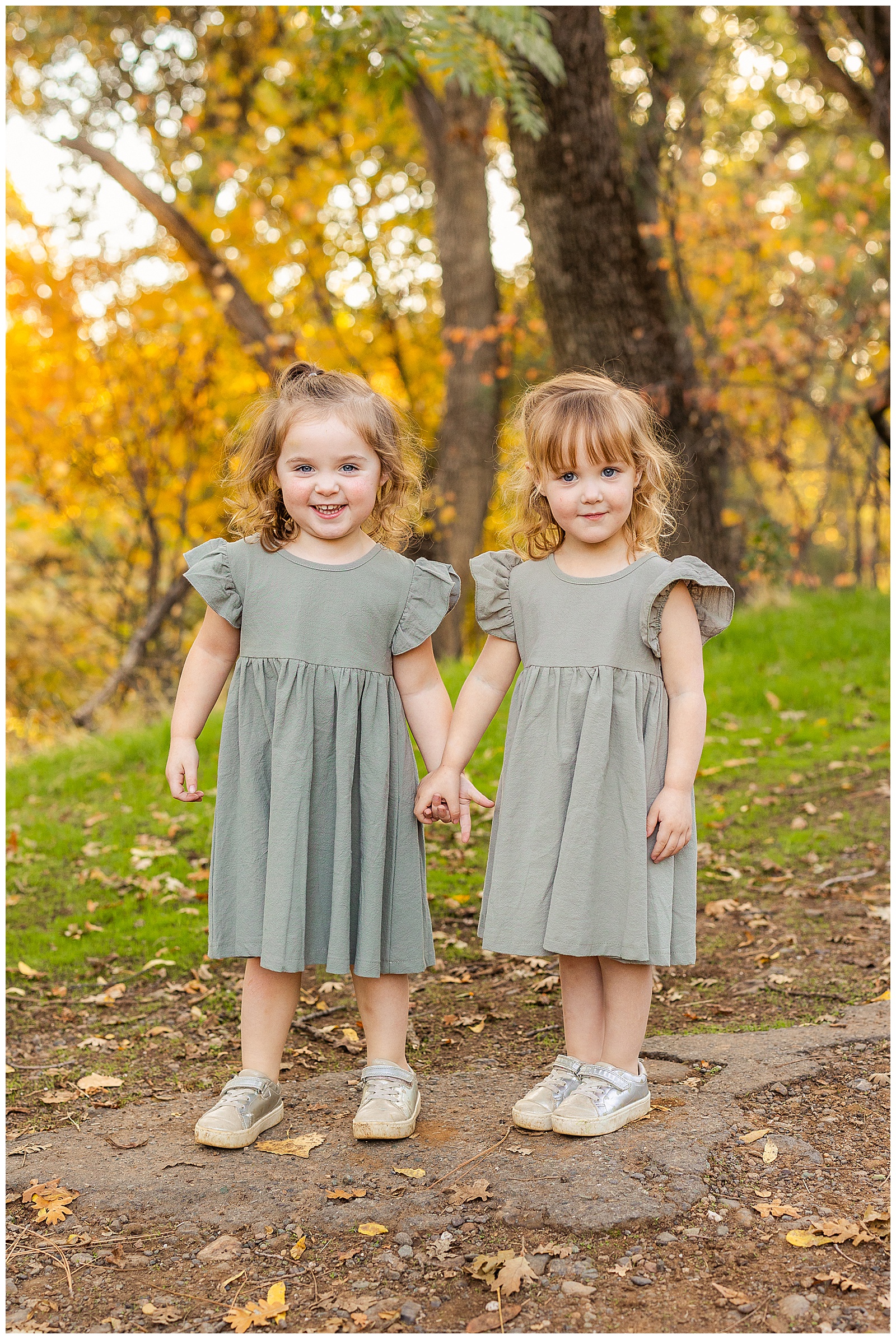 Upper Bidwell Park Chico CA Family Session Sisters Twins Fall November,