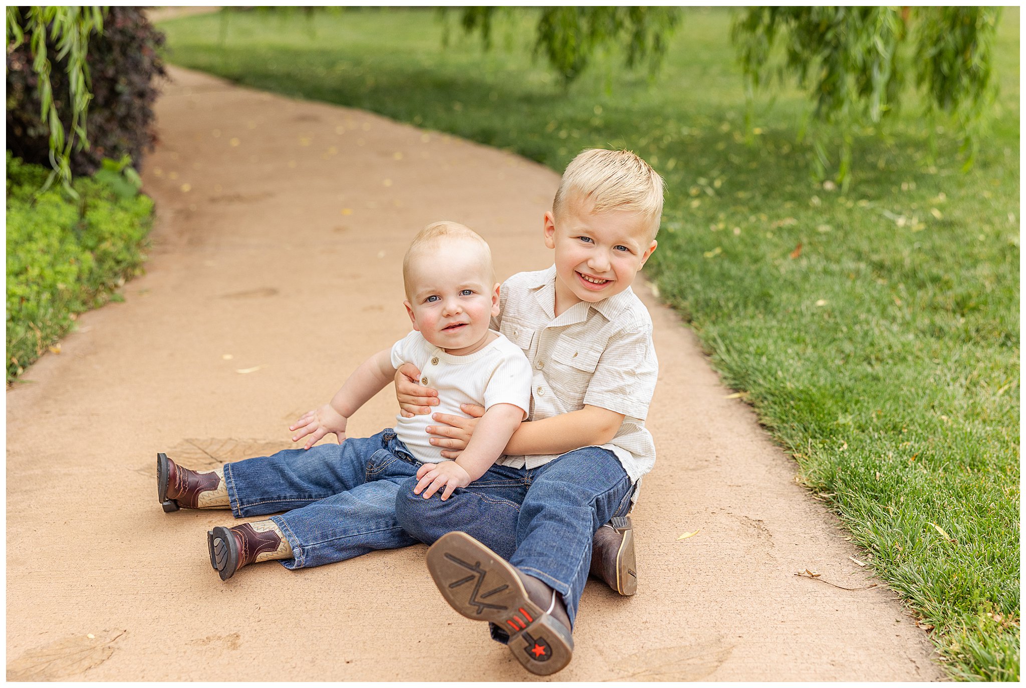 White Ranch Event Family Session Chico CA Spring May Willow Tree Brothers Boy Mom,